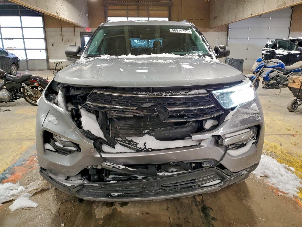 2021 Ford Explorer Xlt - Image 5