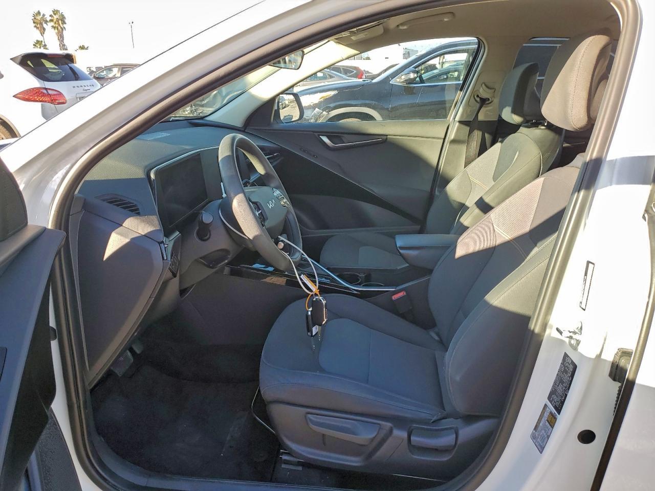 2025 Kia Niro Lx - Image 7