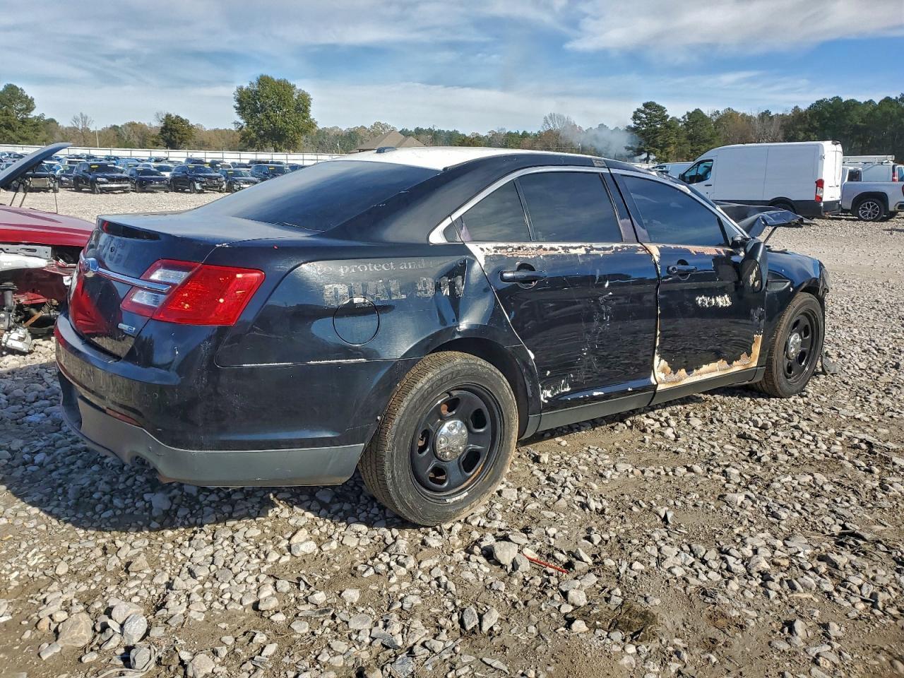 2017 Ford Taurus Police Interceptor - Image 3