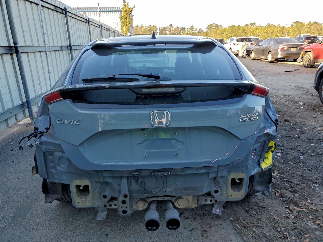 2021 Honda Civic Sport Touring - Фото 6