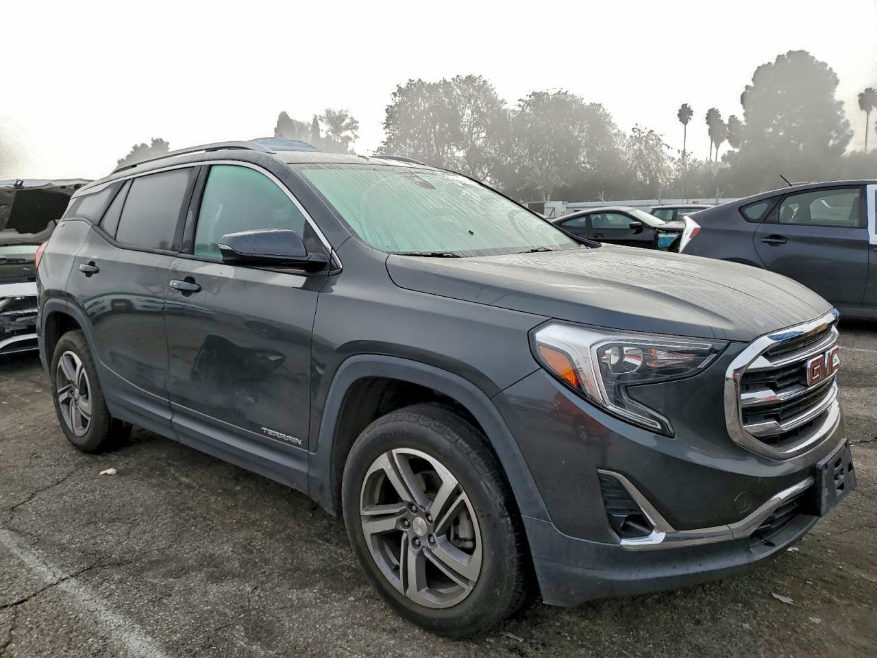 2020 GMC Terrain Slt - Image 4
