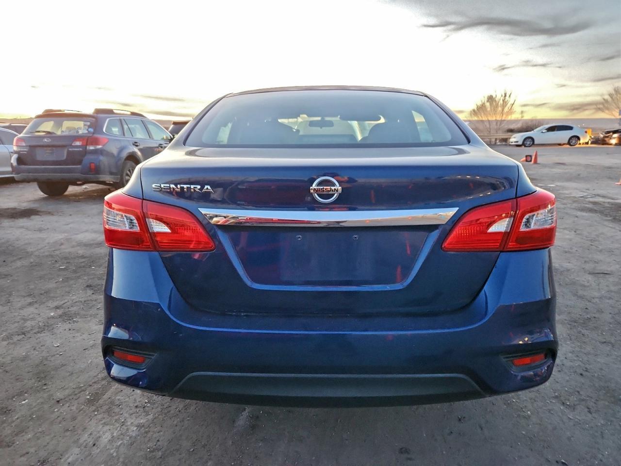 2017 Nissan Sentra S - Фото 6