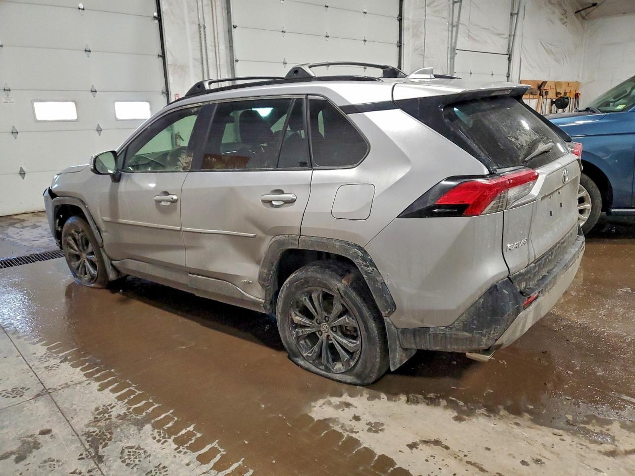 2023 Toyota Rav4 Se - Фото 2