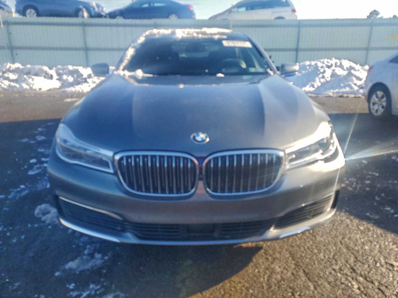 2019 BMW 750 Xi - Фото 5
