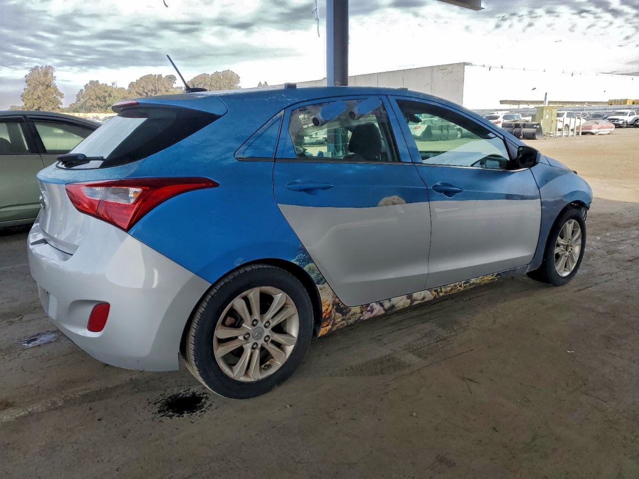 2016 Hyundai Elantra Gt - Image 3
