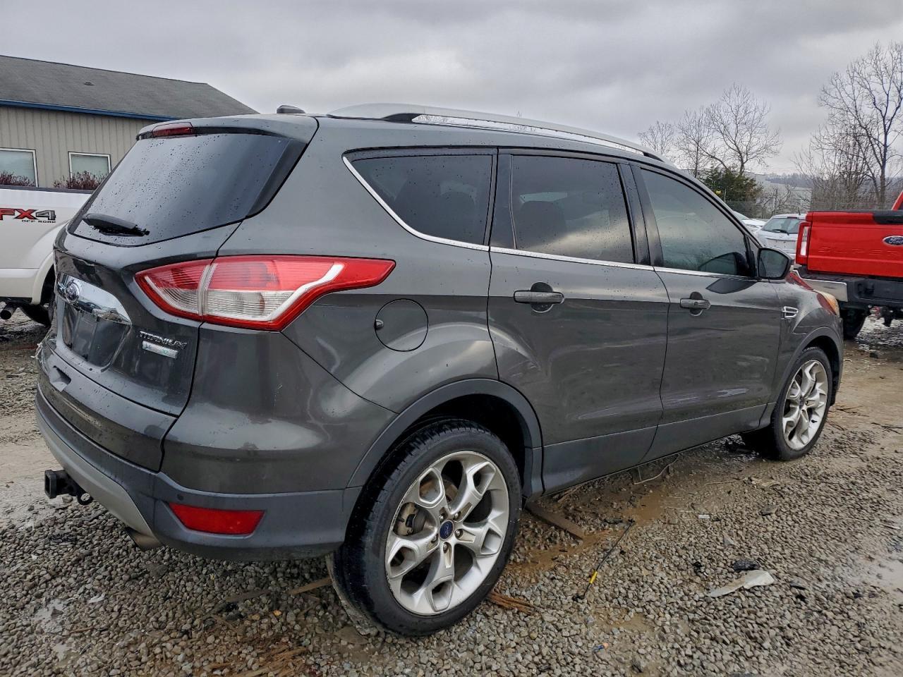 2016 Ford Escape Titanium - Фото 3