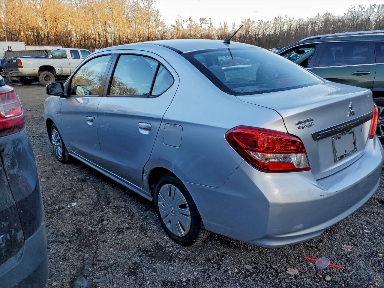 2020 Mitsubishi Mirage G4 Es - Image 2