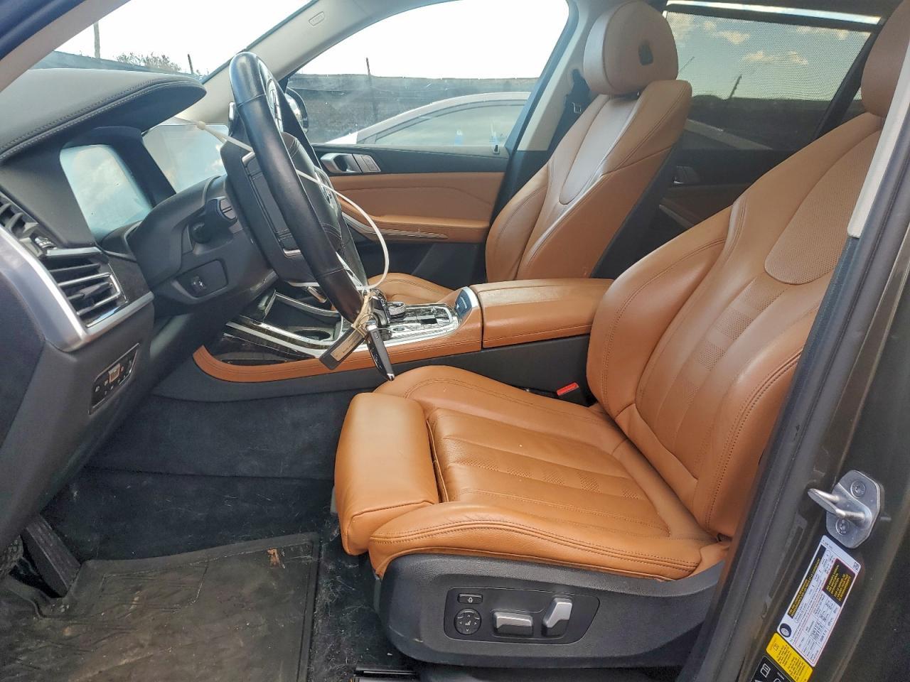 2021 BMW X7 xDrive40I - Image 7