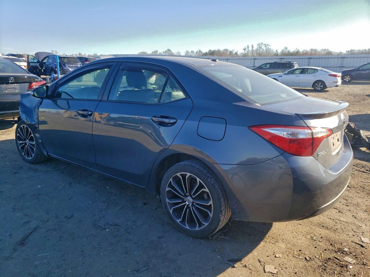 2016 Toyota Corolla L - Фото 2
