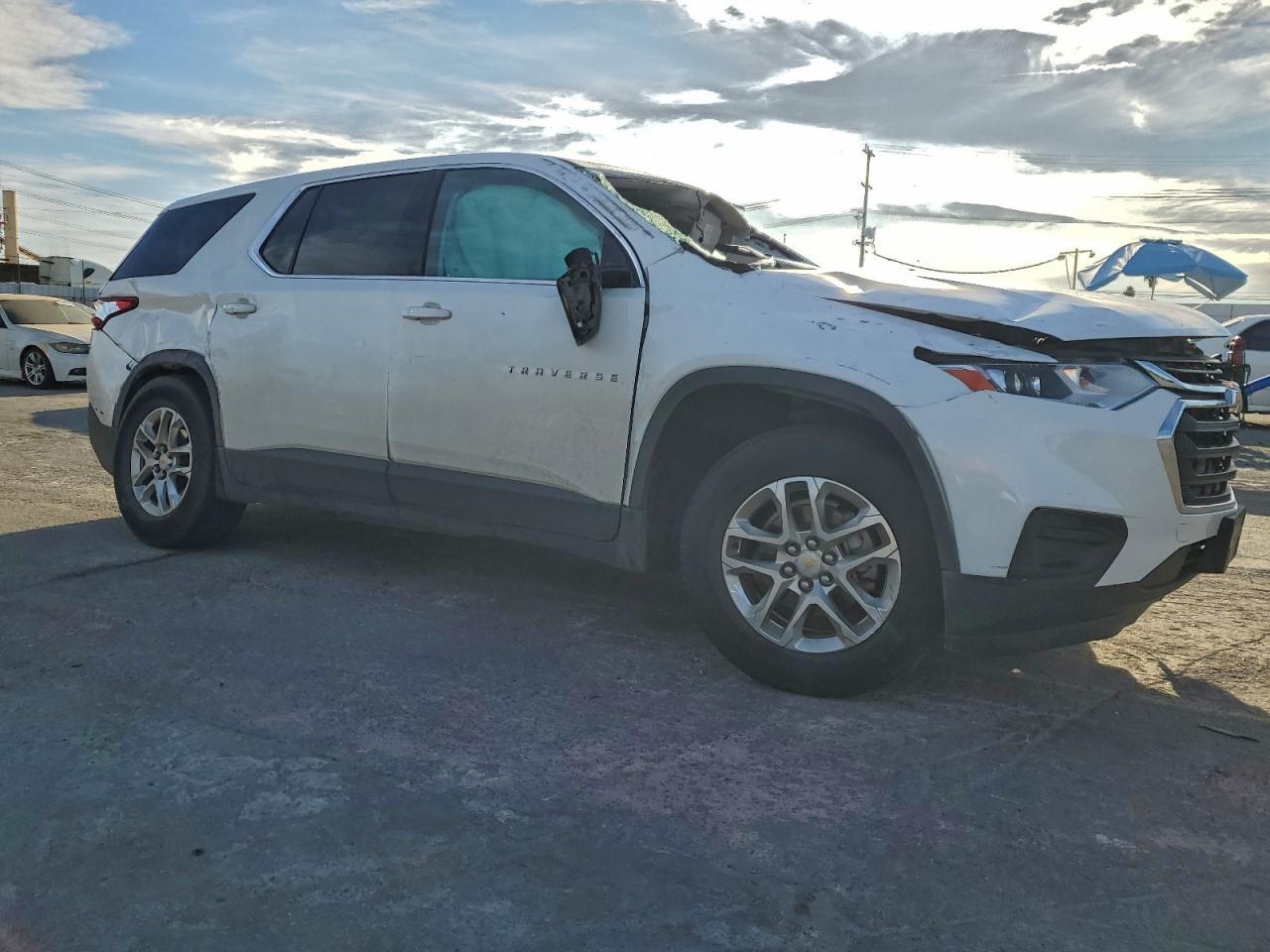 2020 Chevrolet Traverse Ls - Фото 4