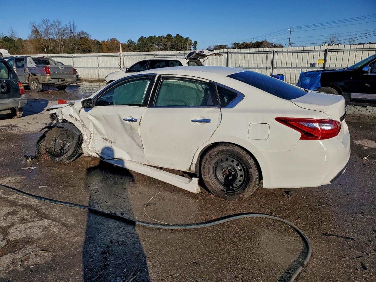 2016 Nissan Altima 2.5 S - Image 2