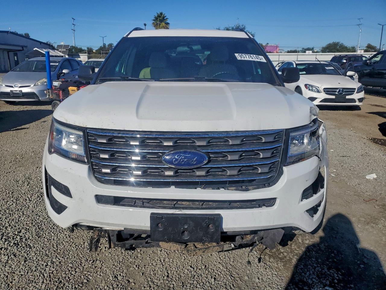 2017 Ford Explorer - Image 5