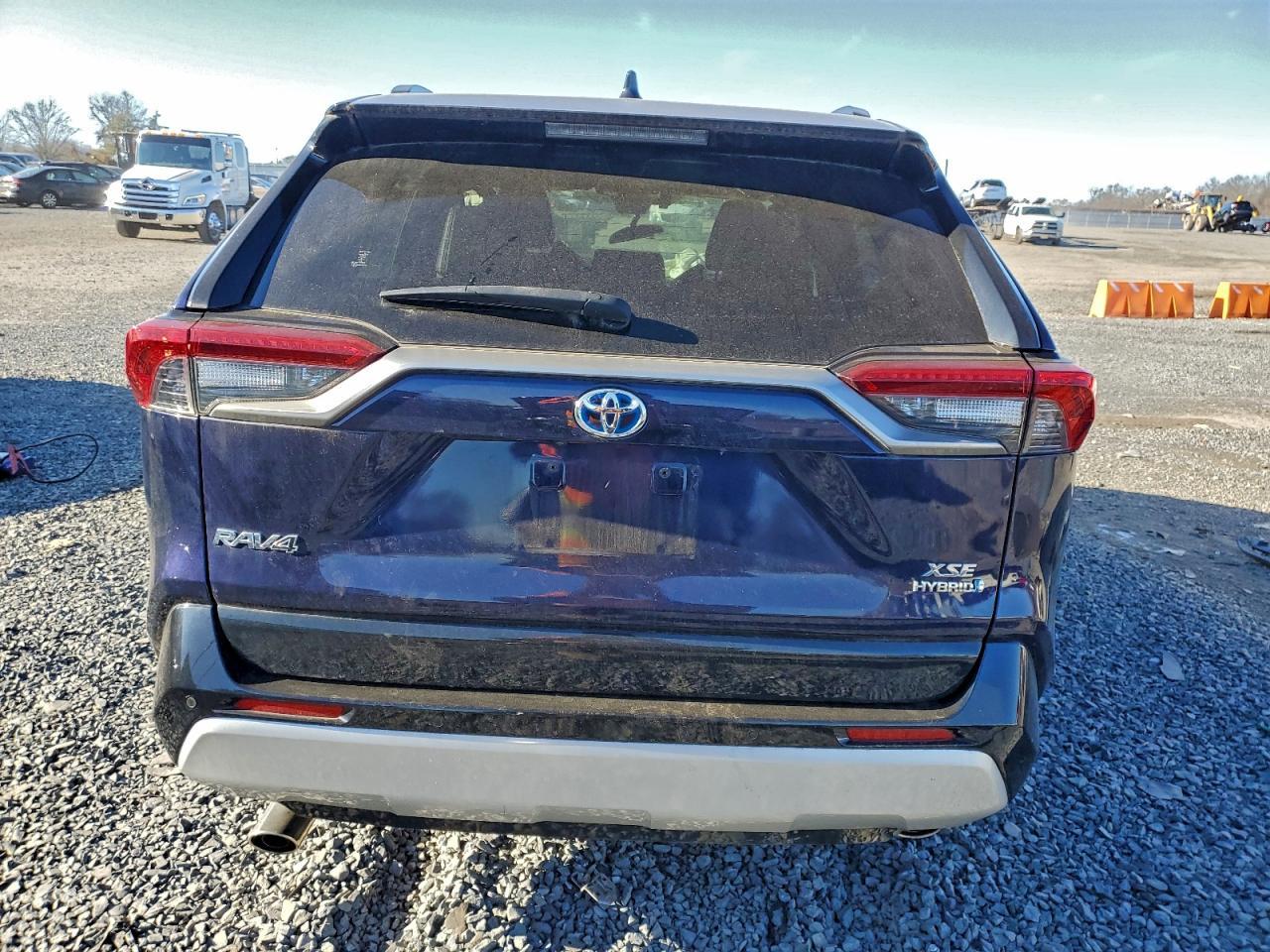 2021 Toyota Rav4 Hybrid Xse - Фото 6