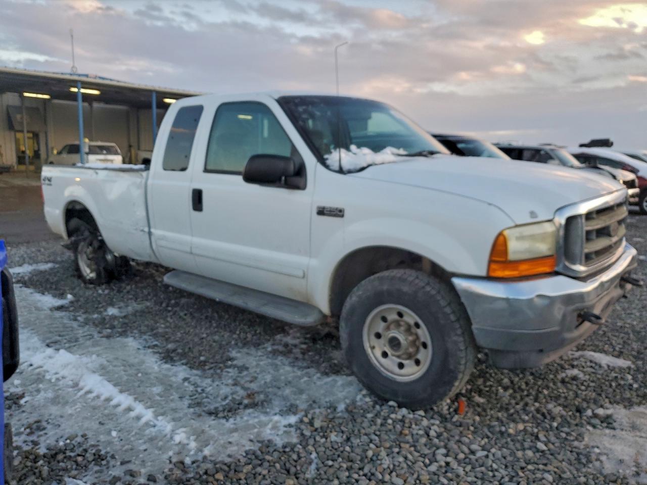 2001 Ford F250 Super Duty - Image 4