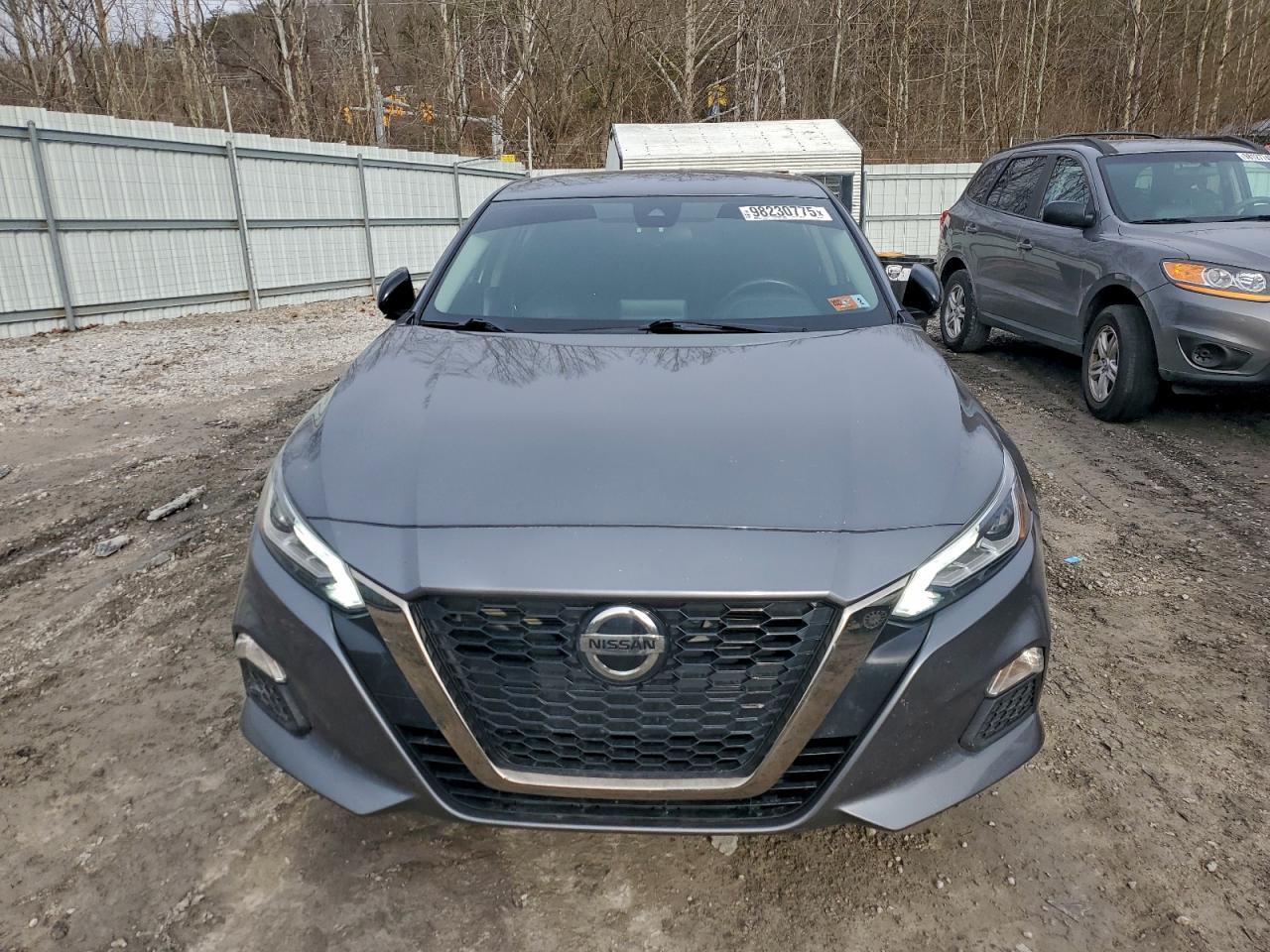 2022 Nissan Altima Sr - Фото 5
