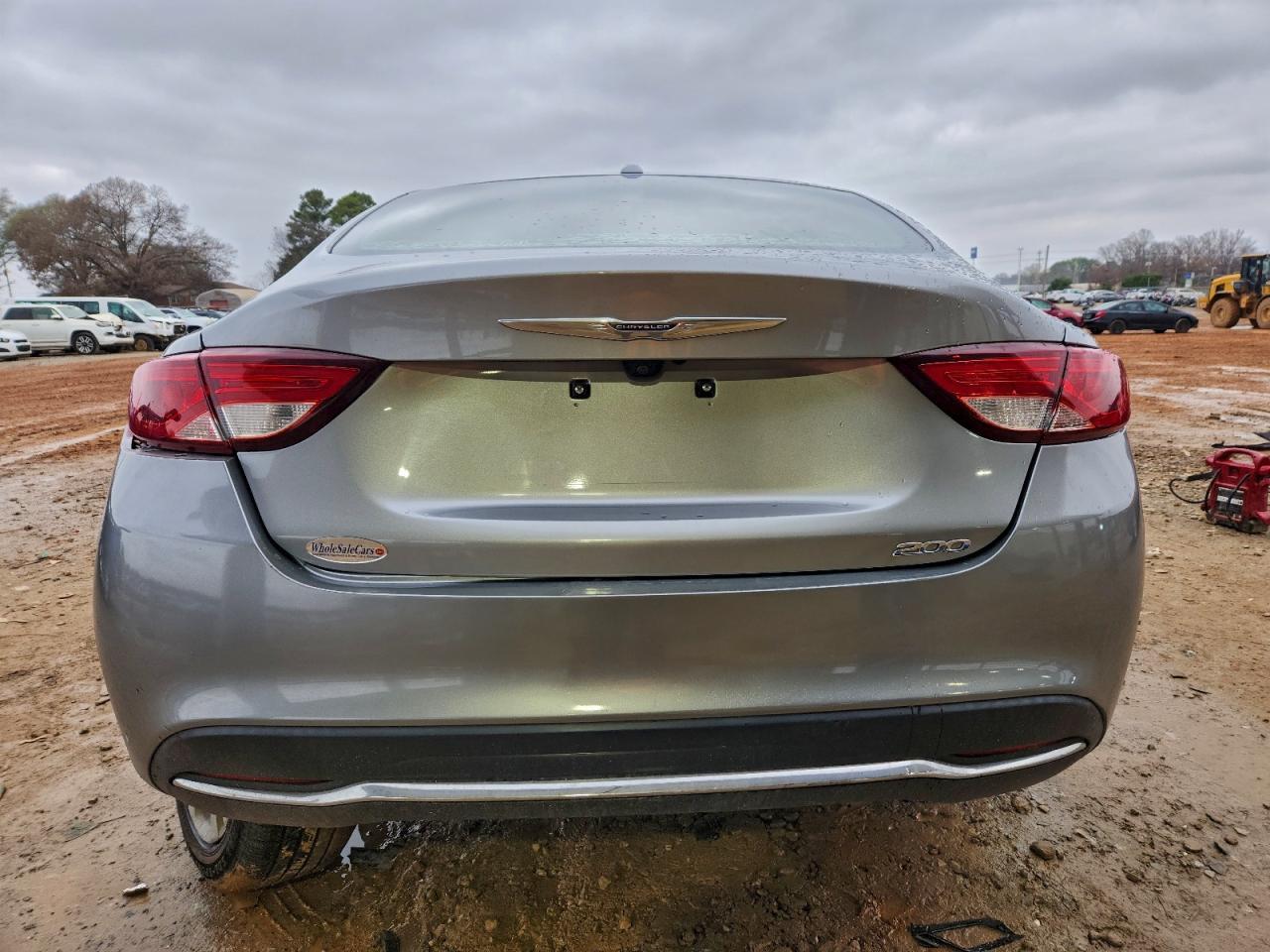 2016 Chrysler 200 Limited - Image 6