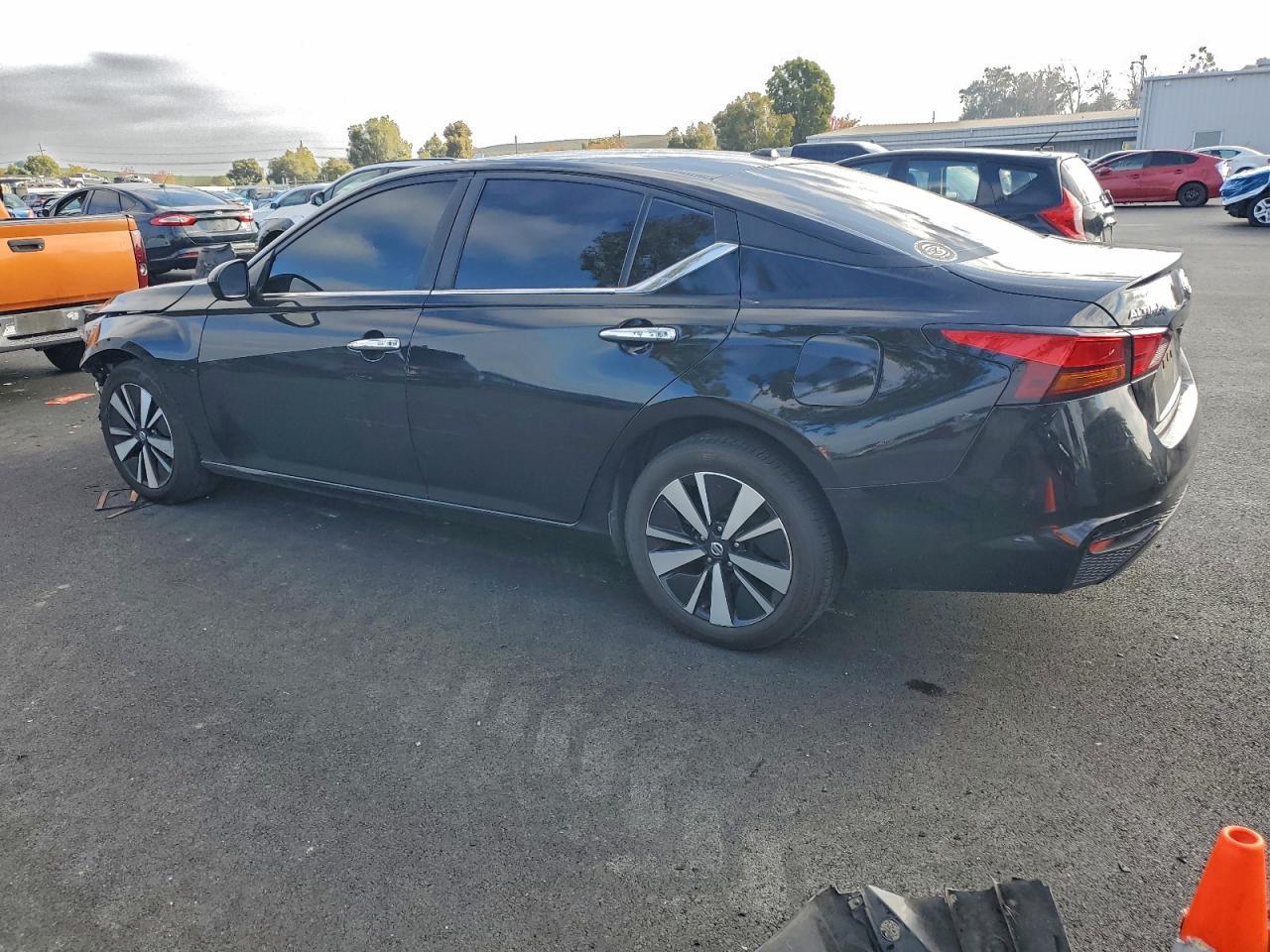 2021 Nissan Altima Sv - Фото 2