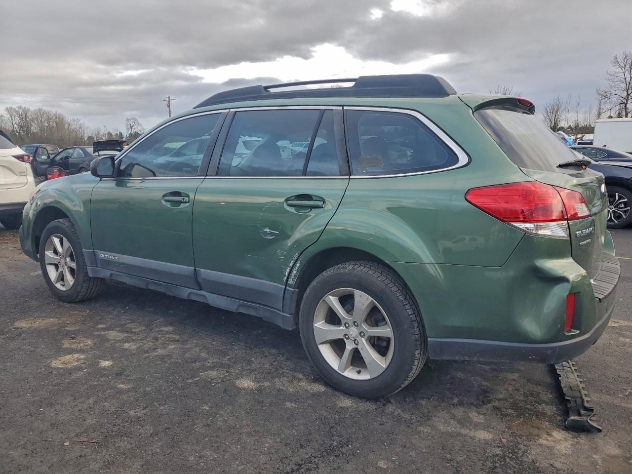 2014 Subaru Outback 2.5I - Image 2
