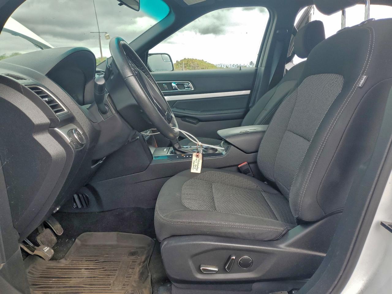 2017 Ford Explorer Xlt - Image 7