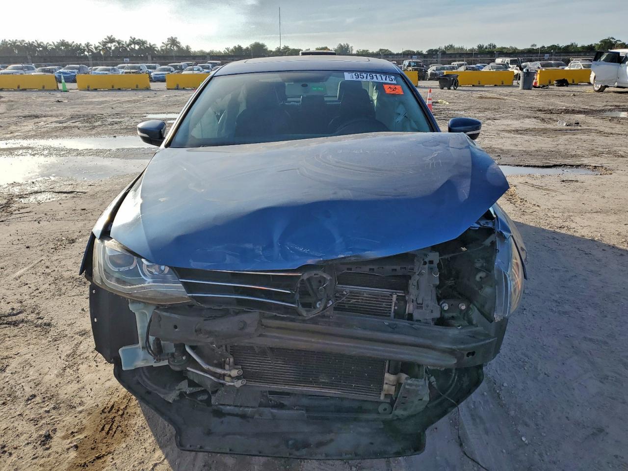 2015 Volkswagen Jetta Se - Image 5