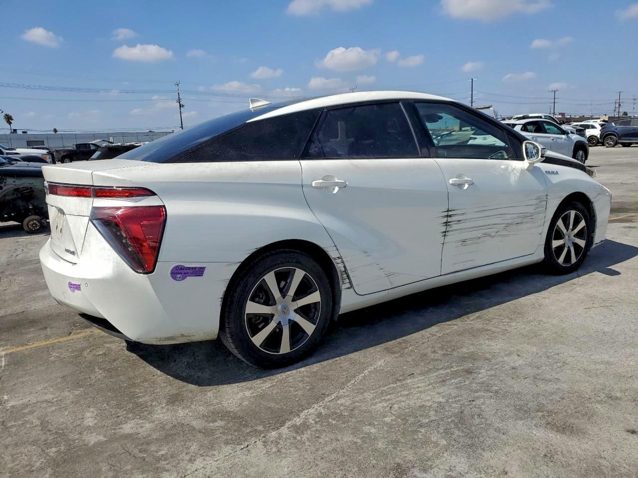 2019 Toyota Mirai - Image 3