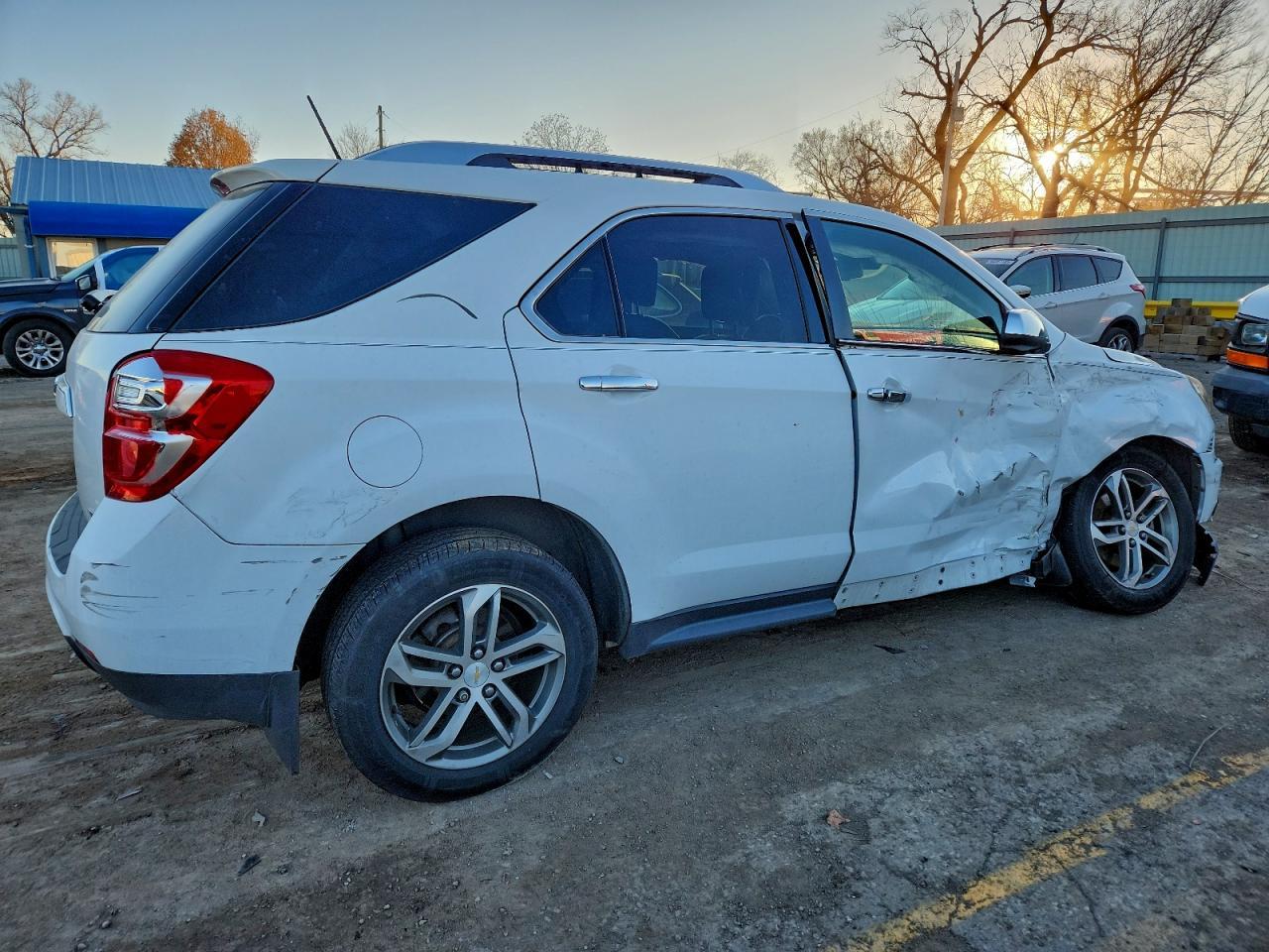 2017 Chevrolet Equinox Premier - Фото 3