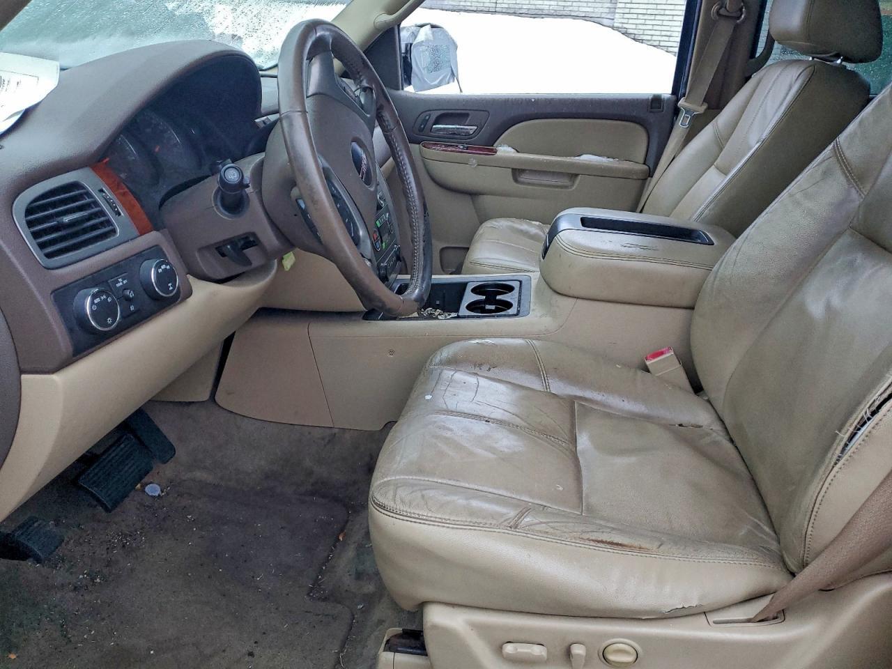 2010 GMC Yukon Xl K1500 Slt - Image 7