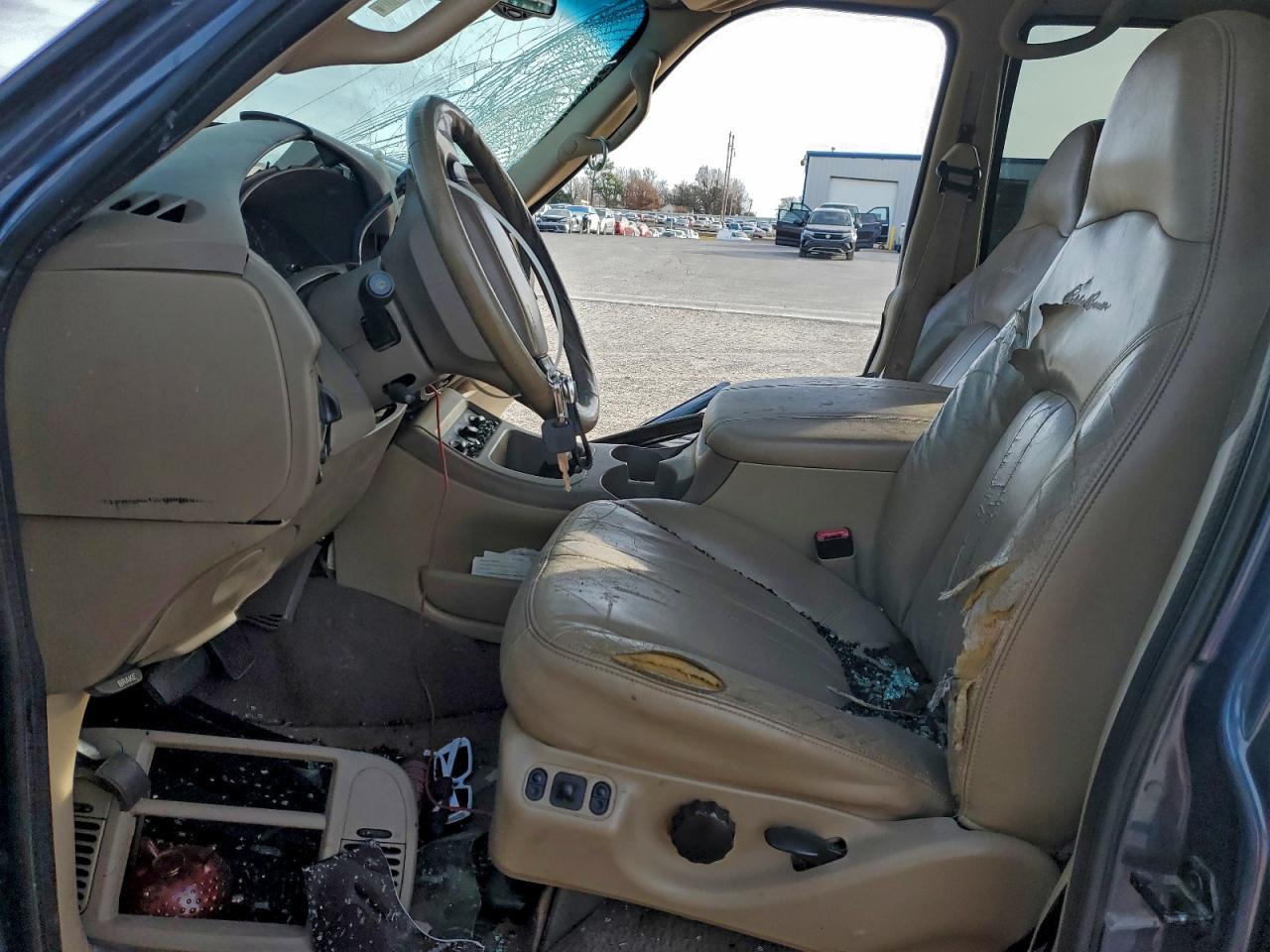 2000 Ford Expedition - Image 7