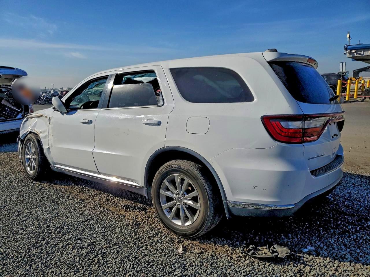 2017 Dodge Durango Sxt - Image 2