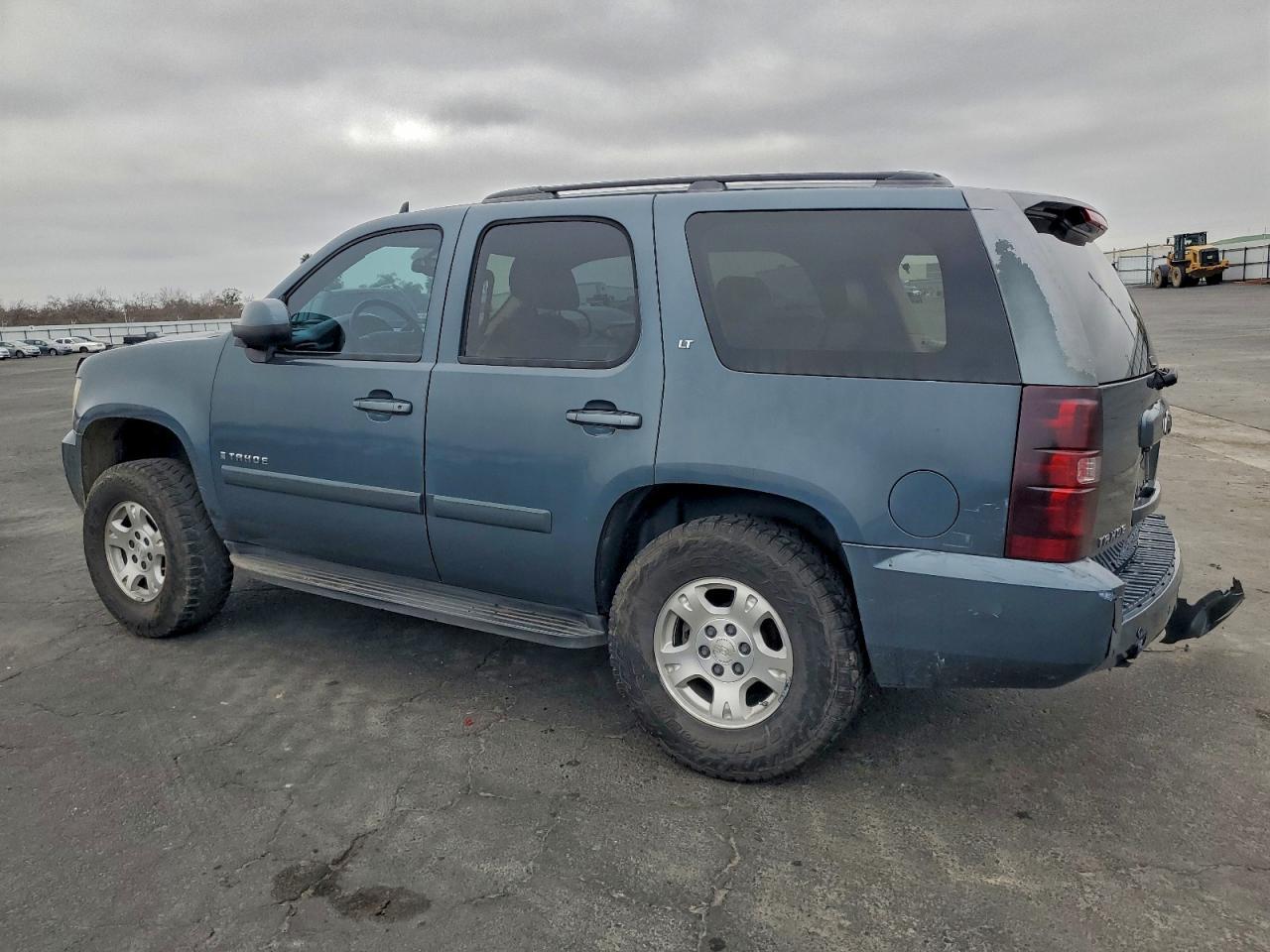 2008 Chevrolet Tahoe C1500 - Фото 2