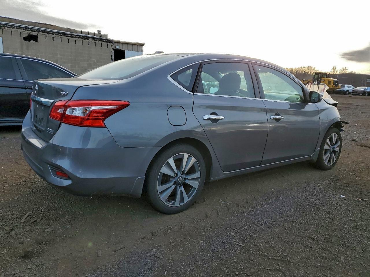 2019 Nissan Sentra S - Фото 3