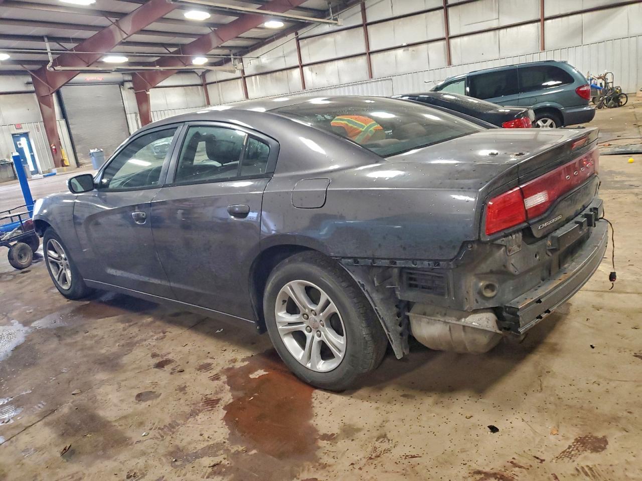 2014 Dodge Charger Se - Image 2