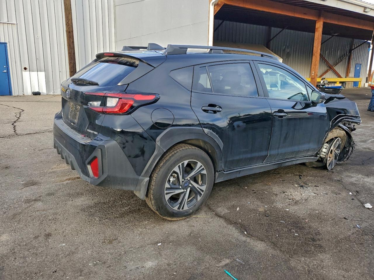 2025 Subaru Crosstrek Premium - Фото 3
