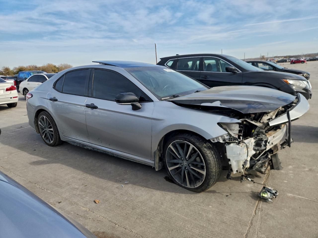 2020 Toyota Camry Xse - Фото 4