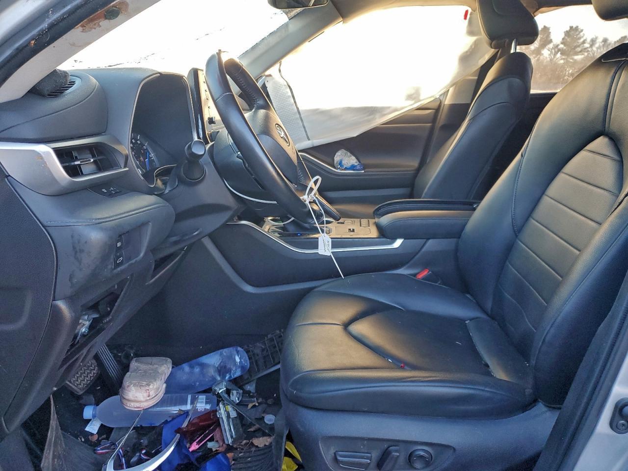 2022 Toyota Highlander Hybrid Xle - Image 7