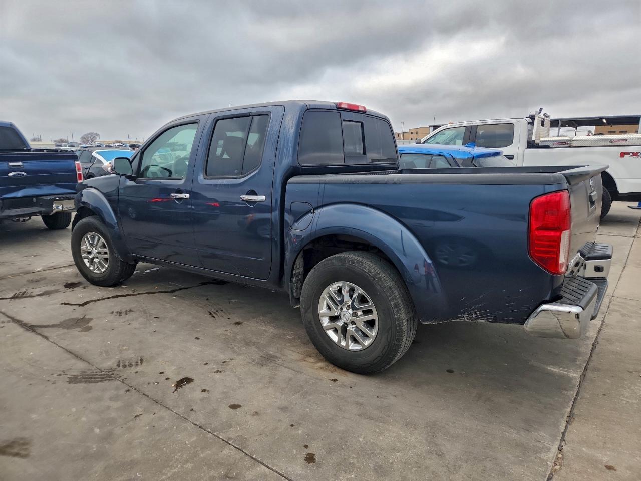 2019 Nissan Frontier S - Фото 2