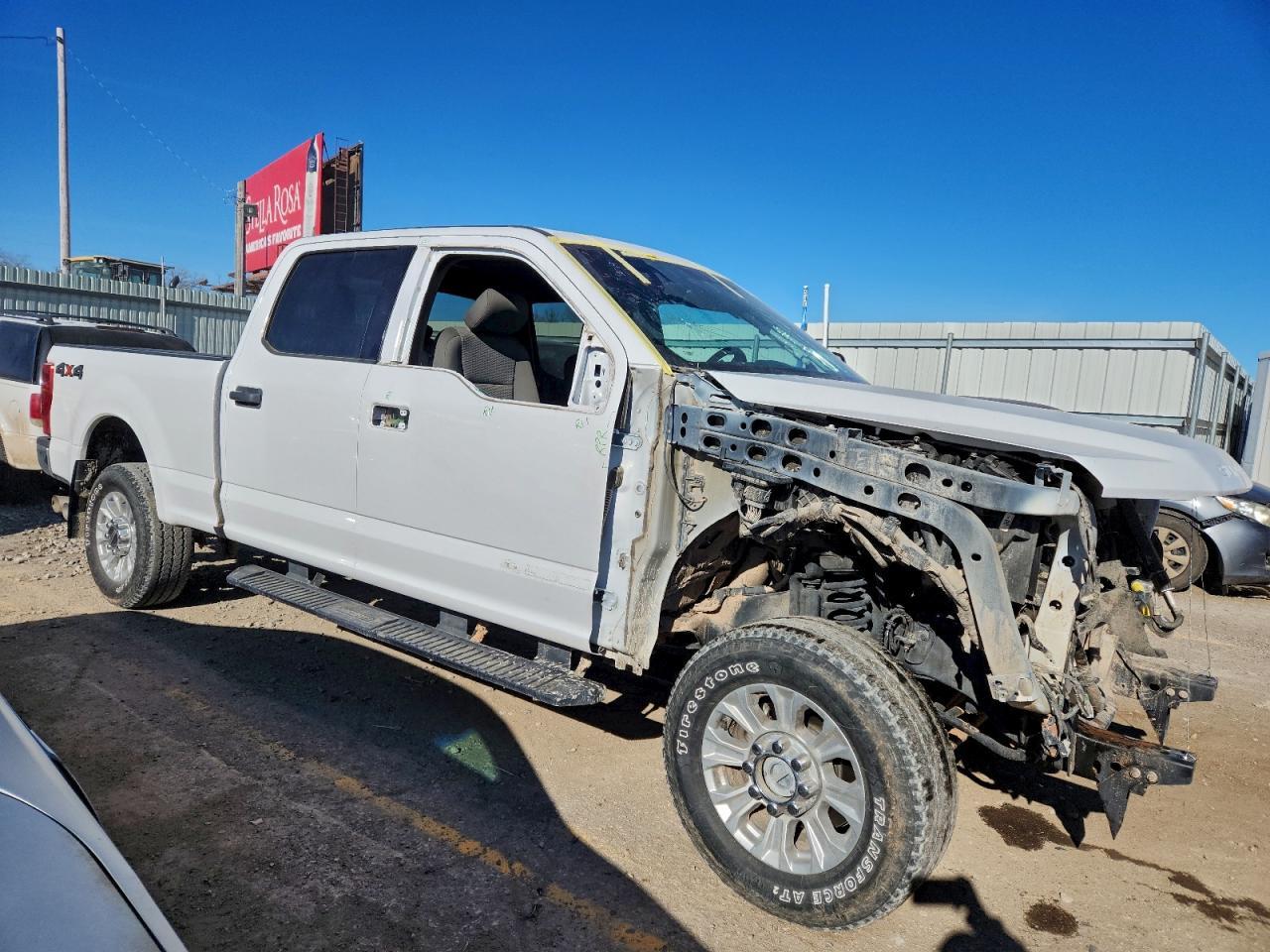 2021 Ford F250 Super Duty - Фото 4