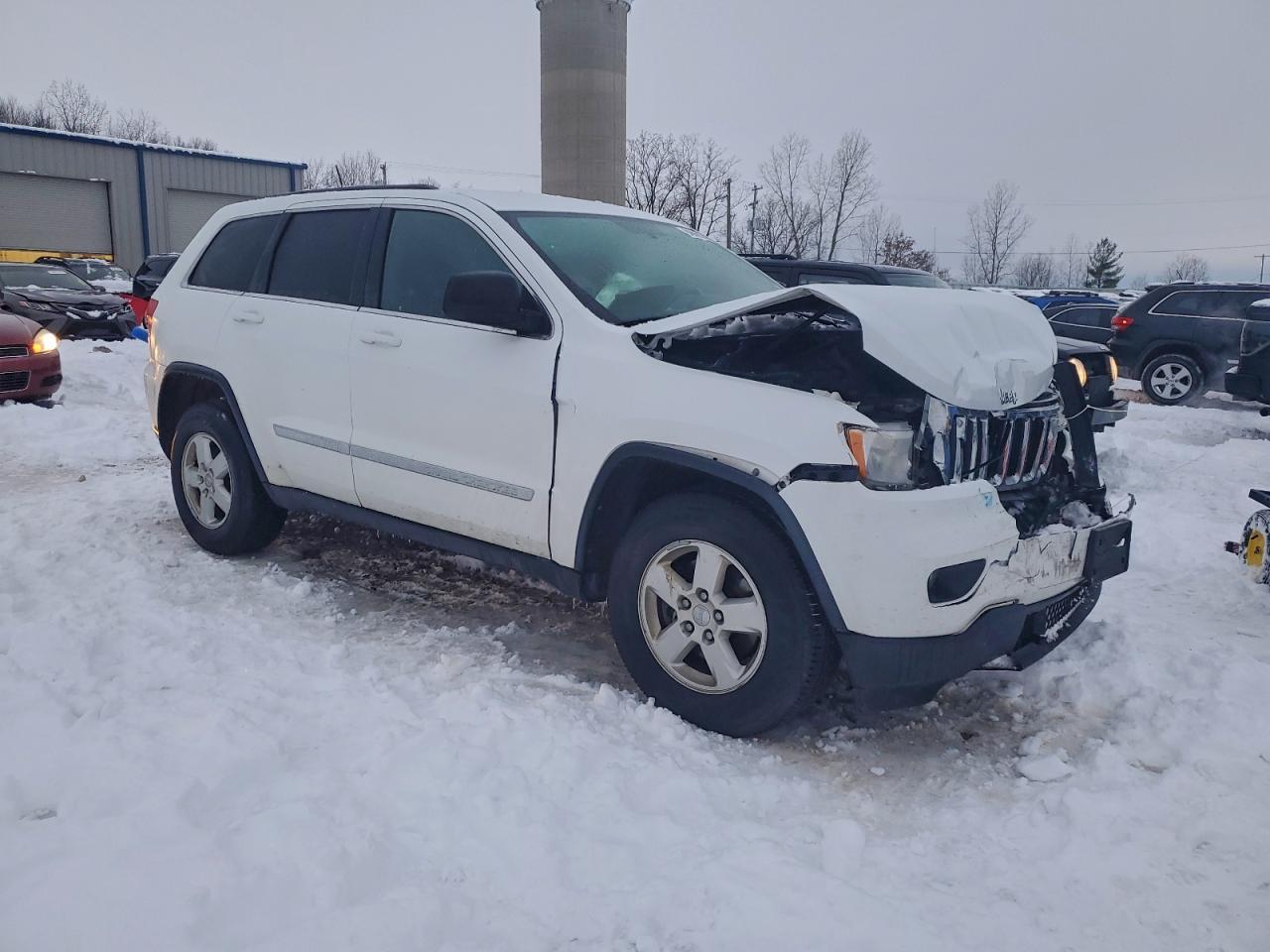 2013 Jeep Grand Cherokee Laredo - Image 4