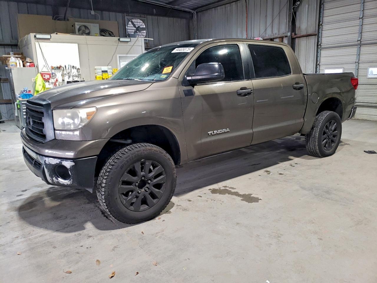 2011 Toyota Tundra Crewmax Sr5