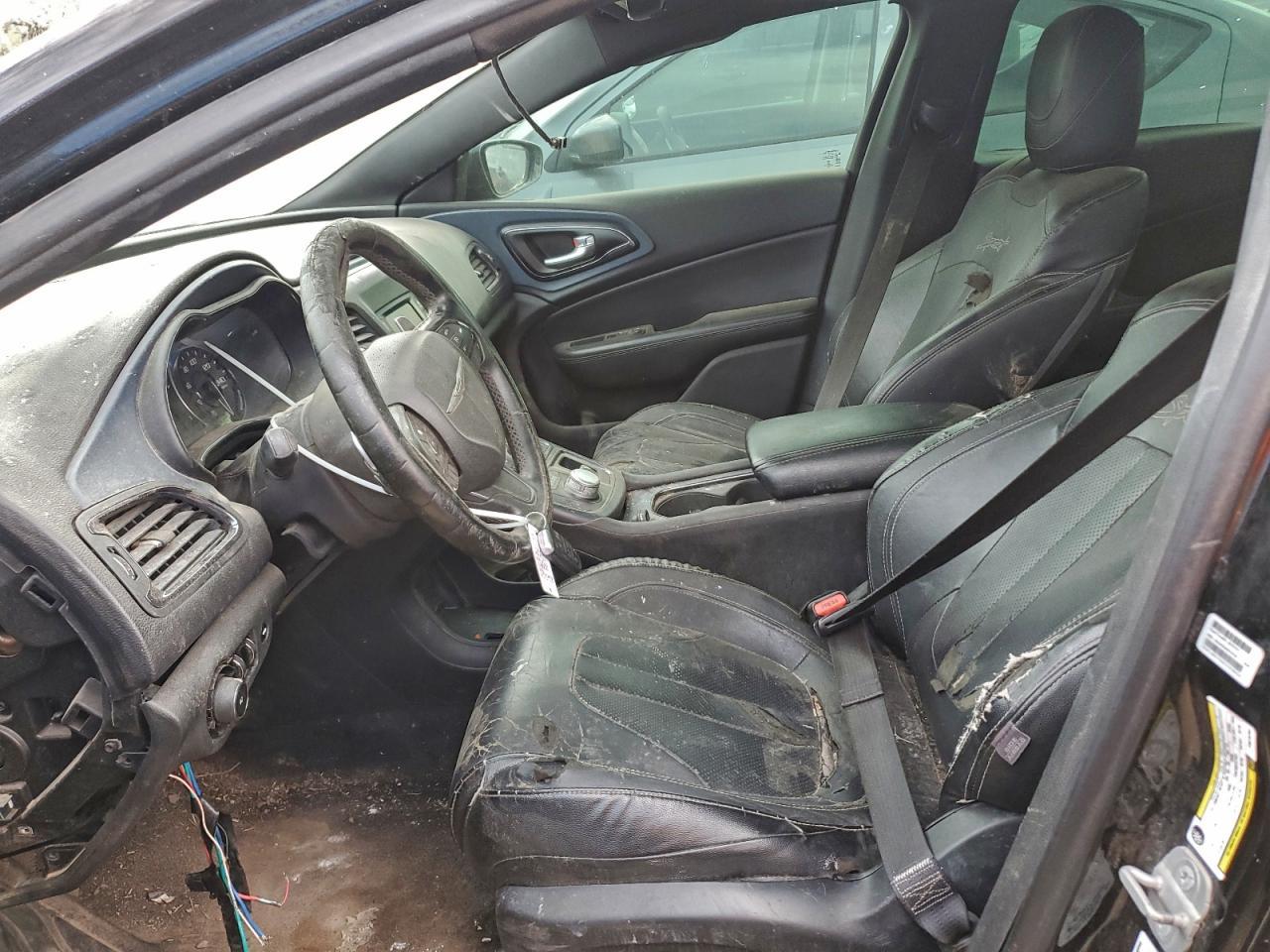 2015 Chrysler 200 S - Image 7