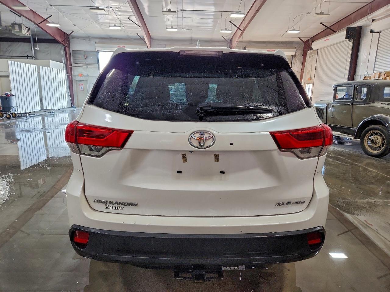 2018 Toyota Highlander Xle - Image 6