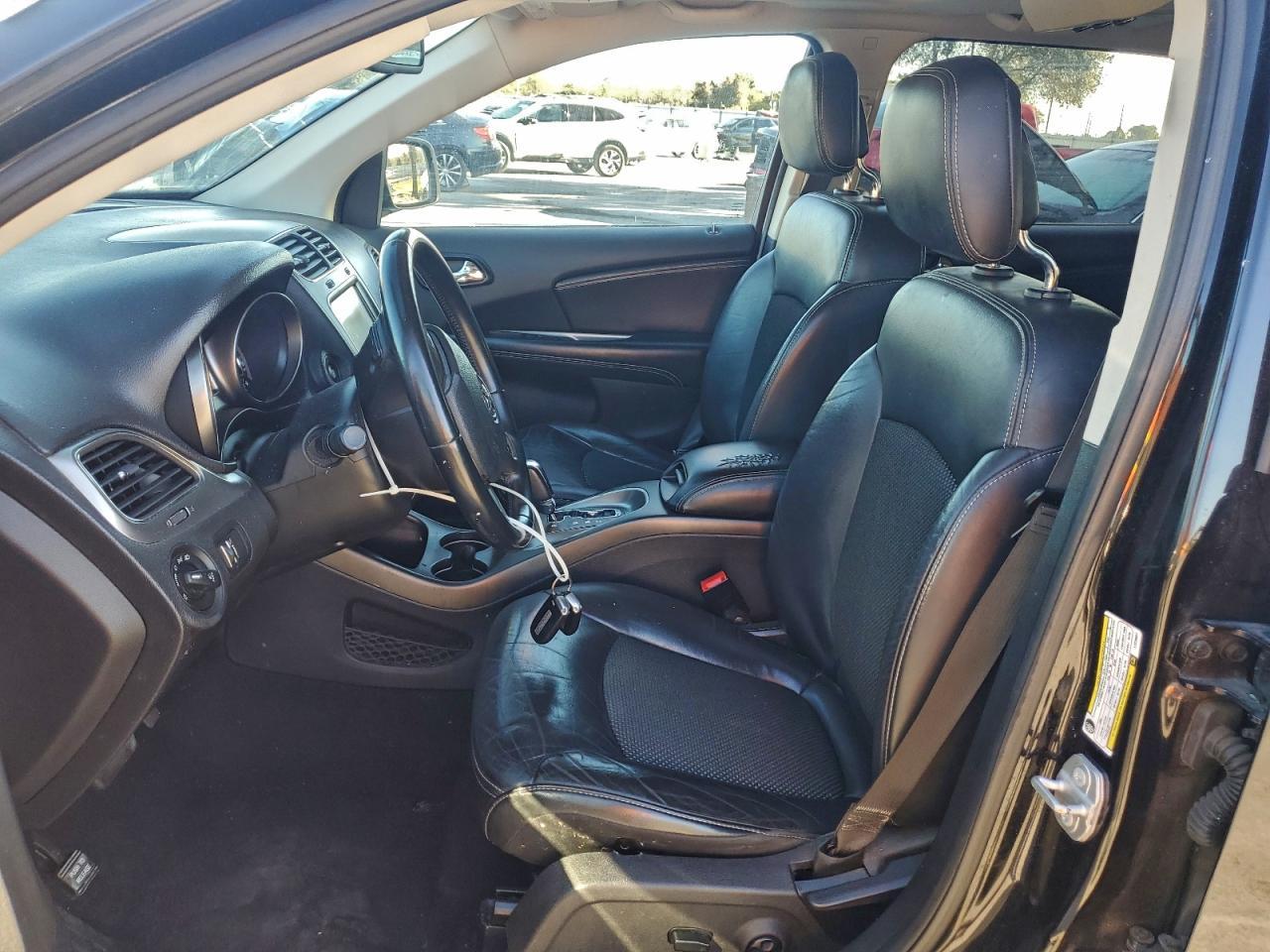 2020 Dodge Journey Crossroad - Image 7