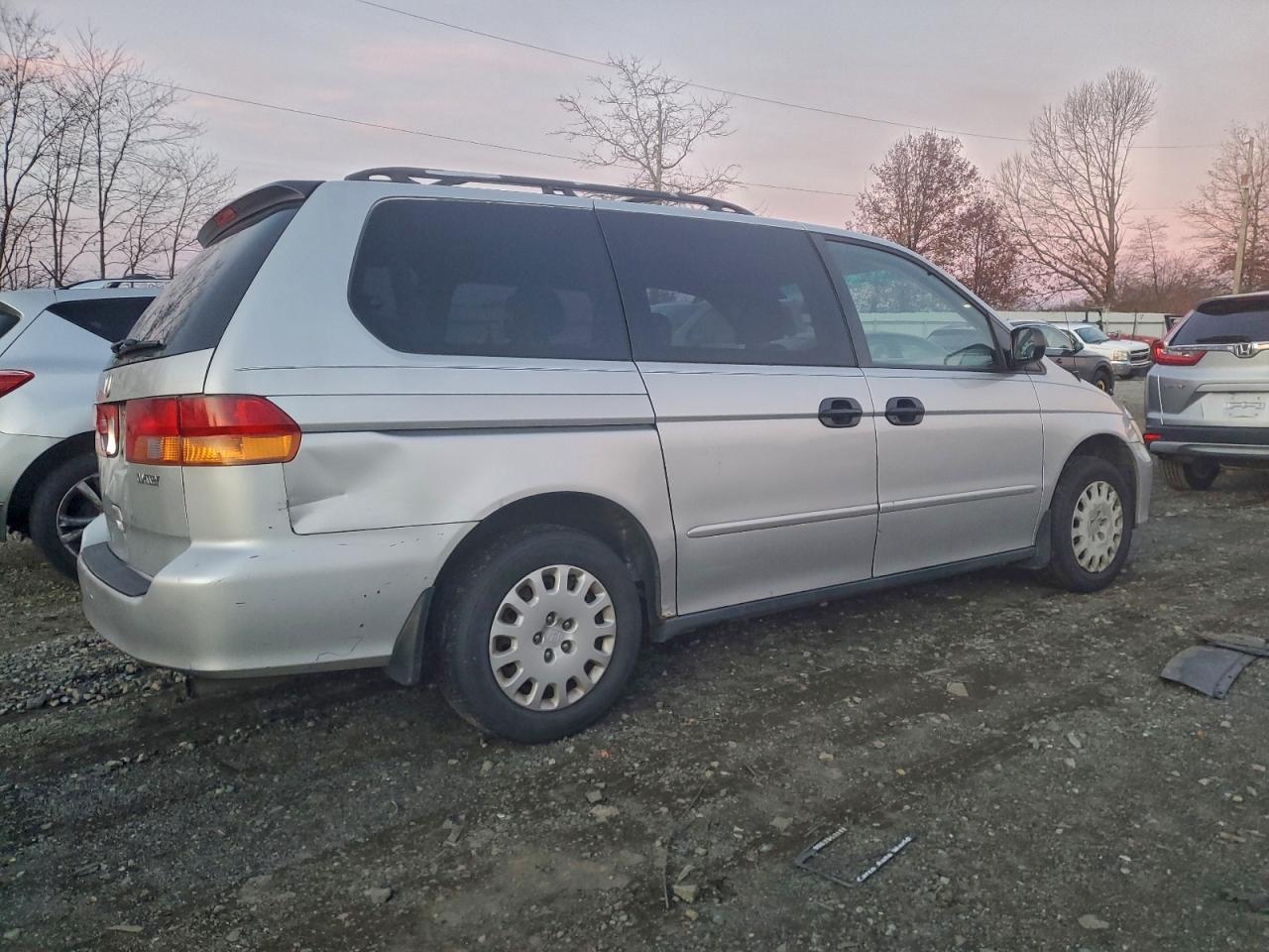 2004 Honda Odyssey Lx - Image 3