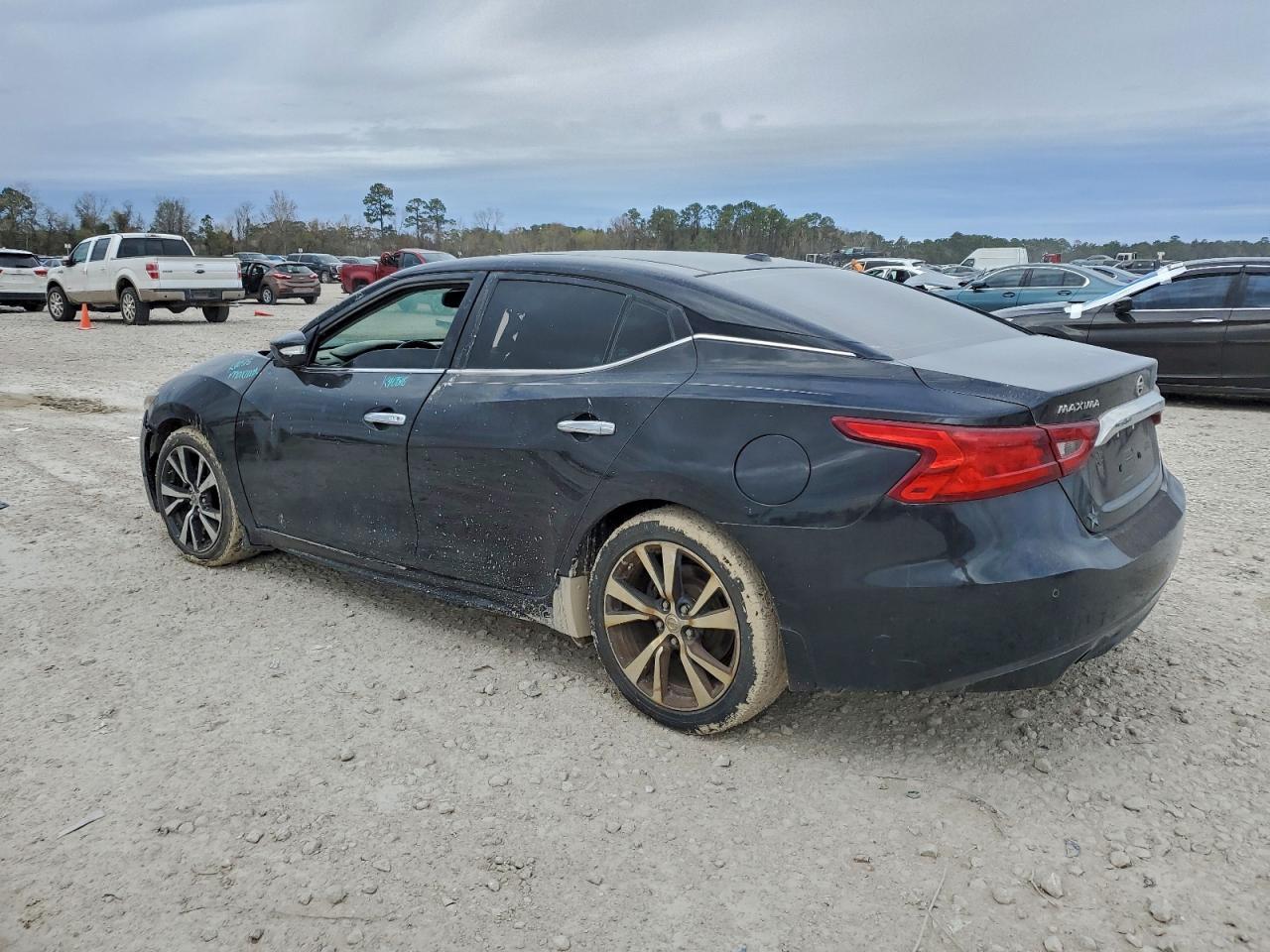 2017 Nissan Maxima 3.5S - Image 2