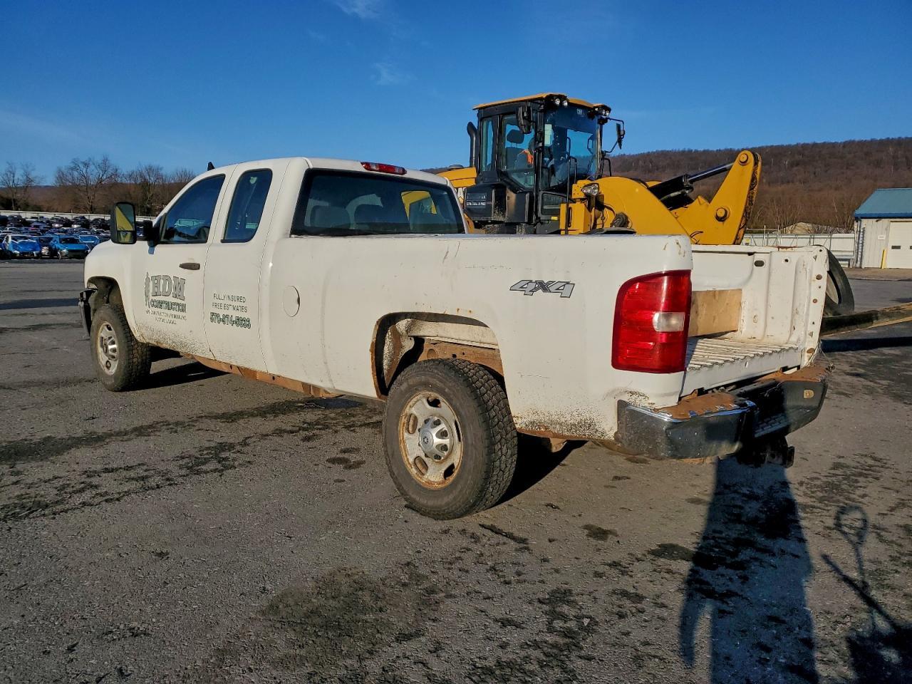 2011 Chevrolet Silverado K2500 Heavy Duty - Image 2