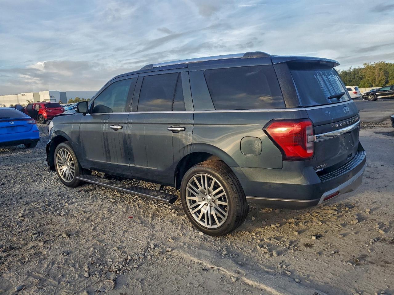 2023 Ford Expedition Limited - Фото 2