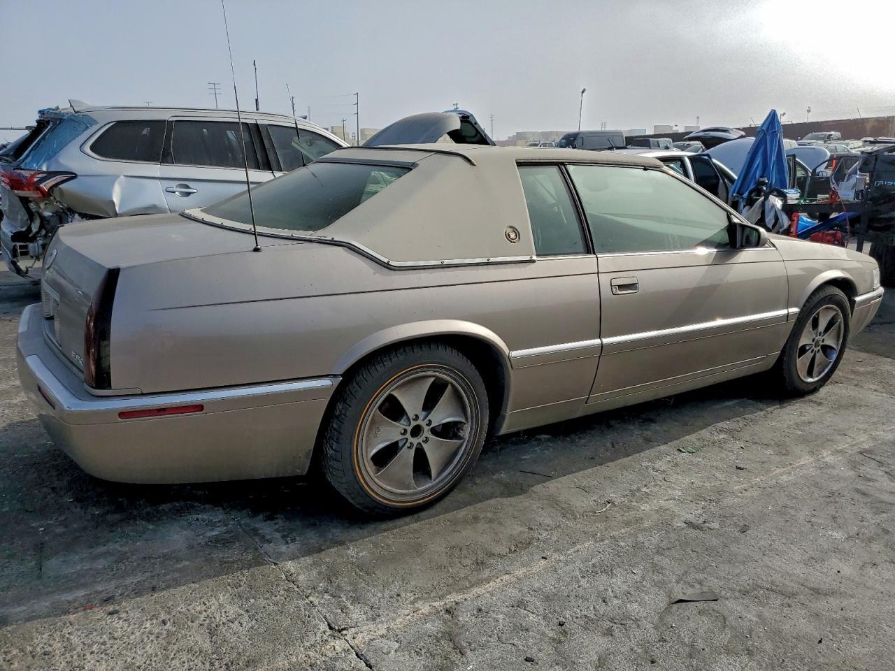 2001 Cadillac Eldorado Esc - Image 3