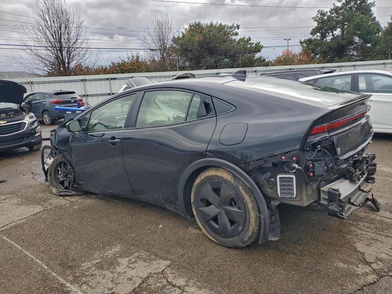 2023 Toyota Prius Le - Image 2