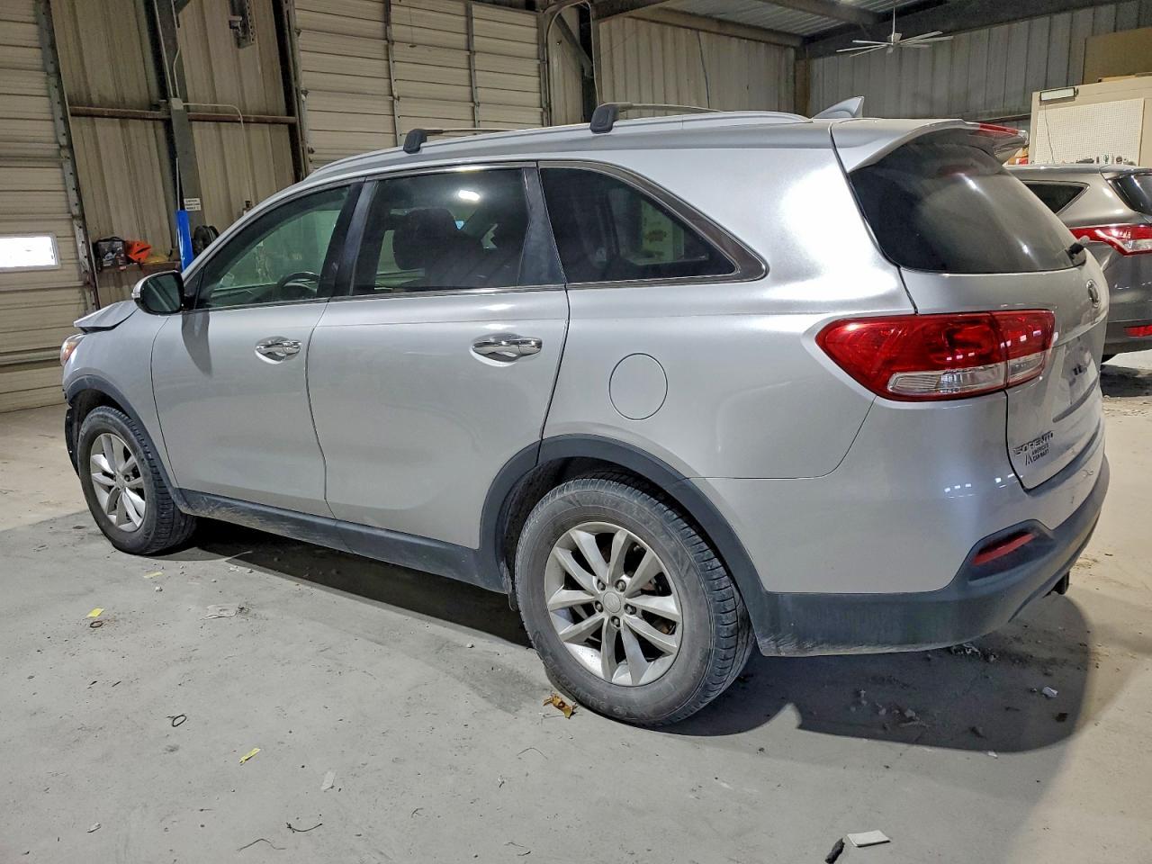 2017 Kia Sorento Lx - Image 2