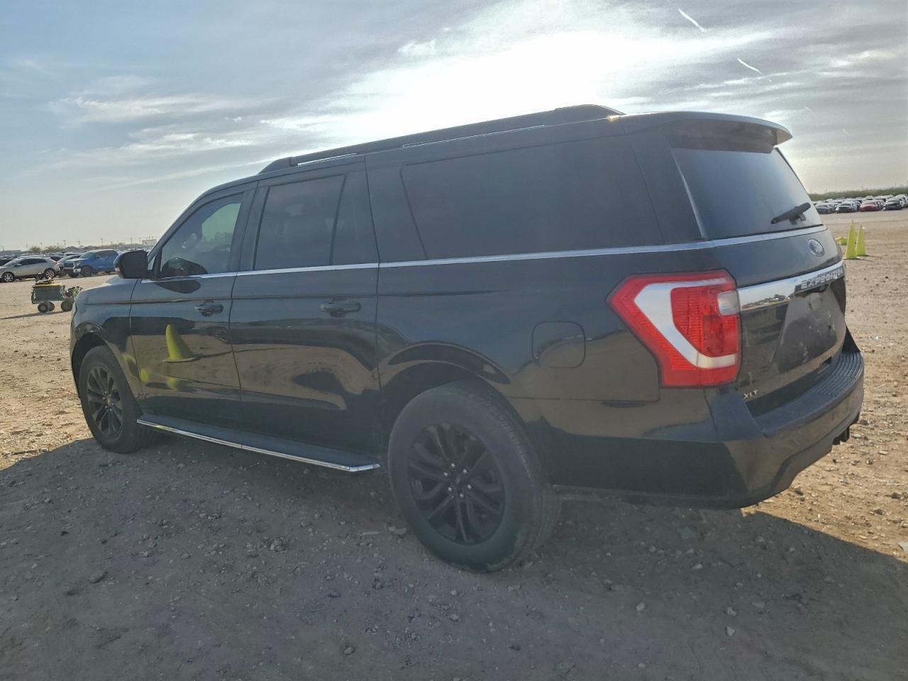 2018 Ford Expedition Max Xlt - Image 2